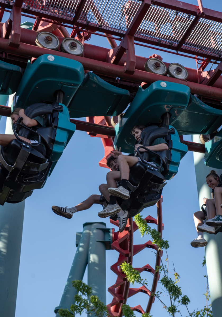 5.10.25 (From L to R) Sophomore Sawyer Guenthner and Freshman Isaac Meunier after riding “Mind Eraser” at Elitch Gardens. 